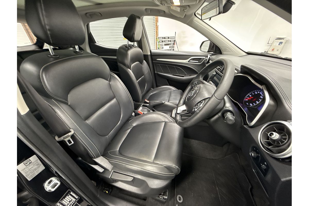 2018 MG ZS Essence AZS1