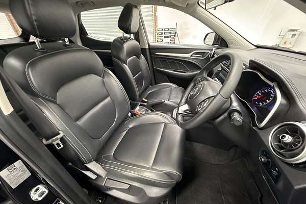2018 MG ZS Essence AZS1