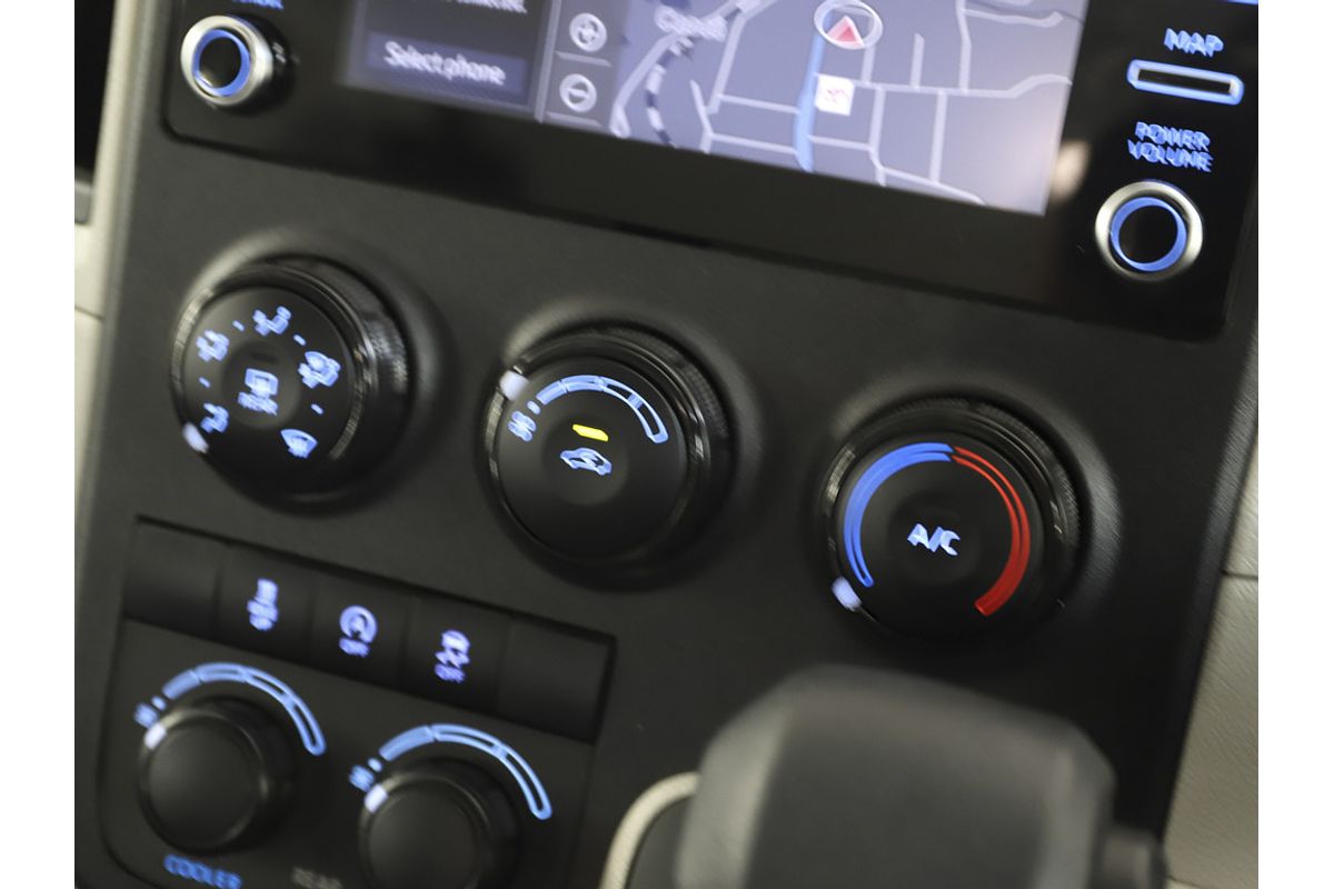 2019 Toyota Hiace Commuter GDH322R