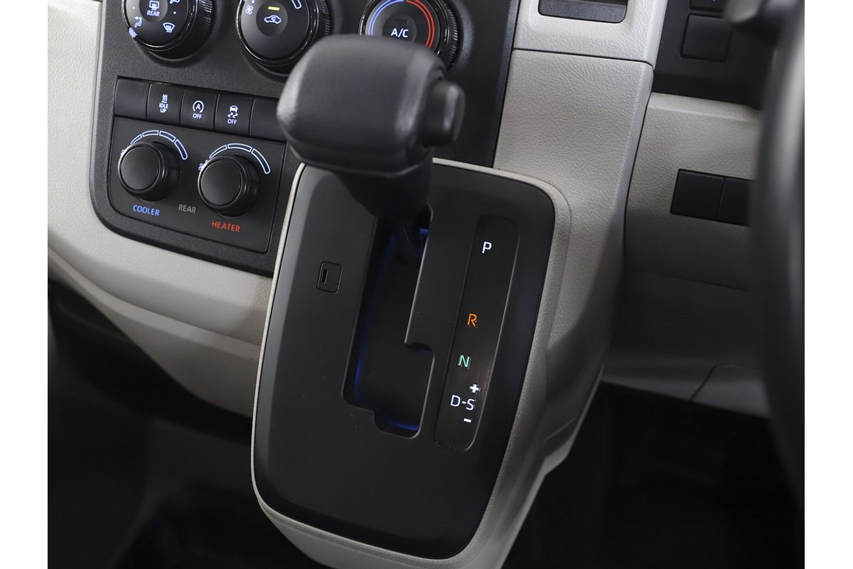 2019 Toyota Hiace Commuter GDH322R