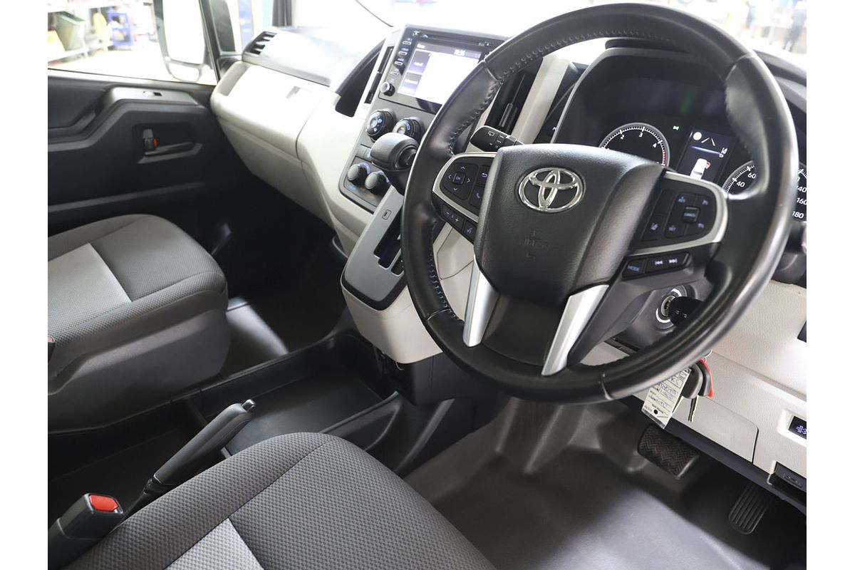 2019 Toyota Hiace Commuter GDH322R