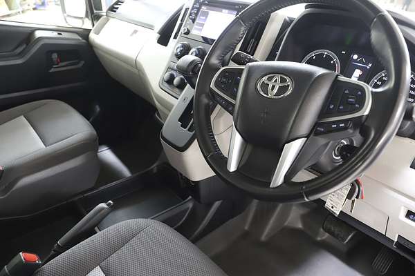 2019 Toyota Hiace Commuter GDH322R