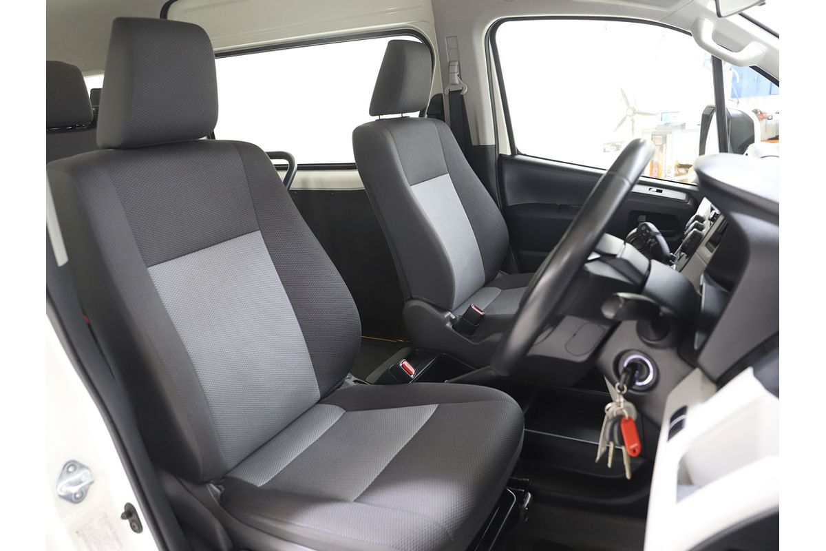 2019 Toyota Hiace Commuter GDH322R