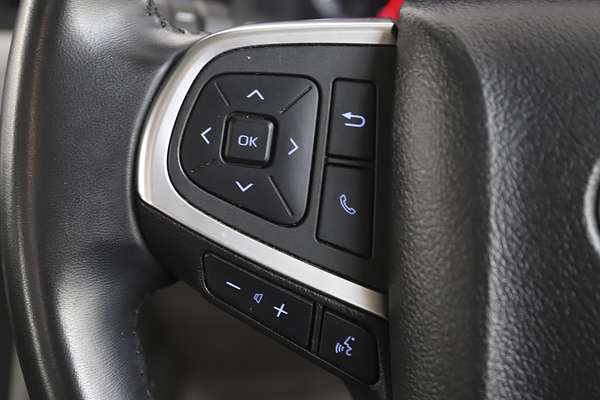 2019 Toyota Hiace Commuter GDH322R