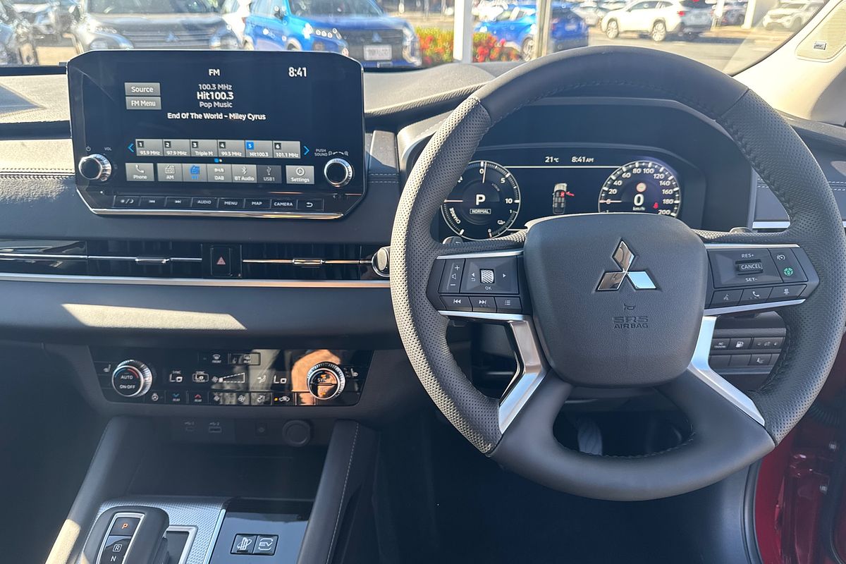 2025 Mitsubishi Outlander PHEV Exceed ZM