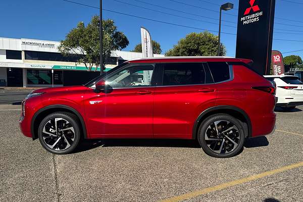 2025 Mitsubishi Outlander PHEV Exceed ZM