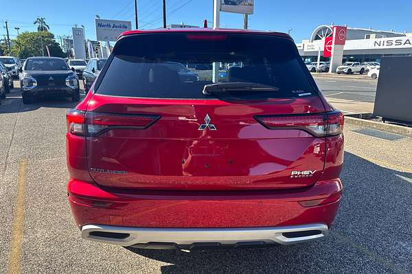 2025 Mitsubishi Outlander PHEV Exceed ZM