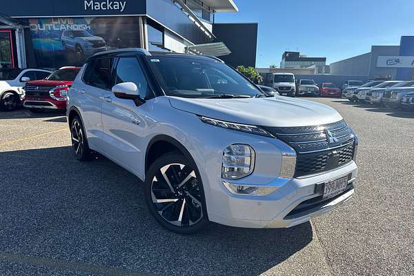 2024 Mitsubishi Outlander PHEV Exceed Tourer ZM