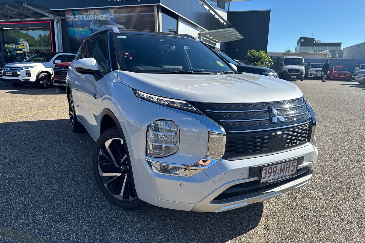 2024 Mitsubishi Outlander PHEV Exceed Tourer ZM