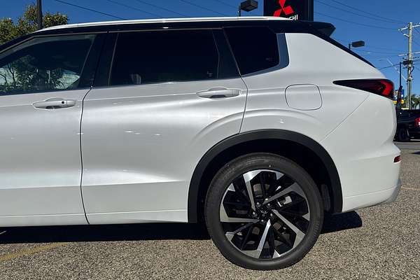 2024 Mitsubishi Outlander PHEV Exceed Tourer ZM