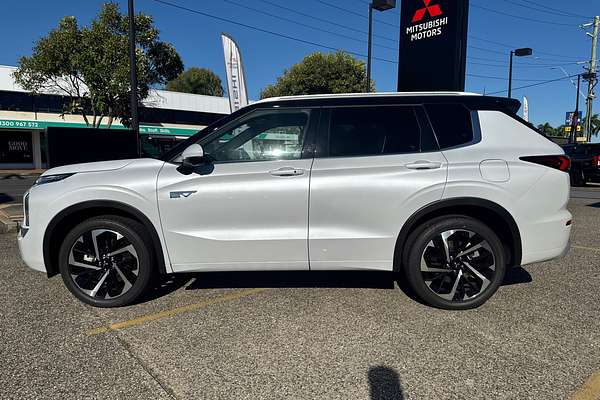 2024 Mitsubishi Outlander PHEV Exceed Tourer ZM