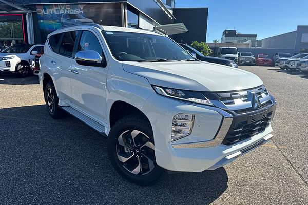 2024 Mitsubishi Pajero