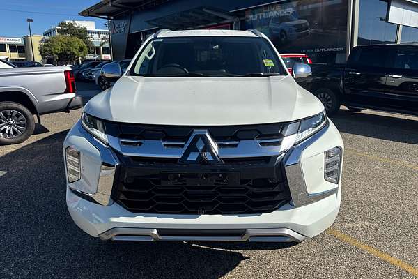 2024 Mitsubishi Pajero