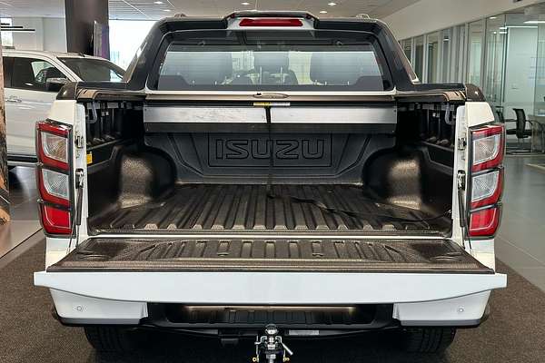 2024 Isuzu D-MAX X-TERRAIN 4X4