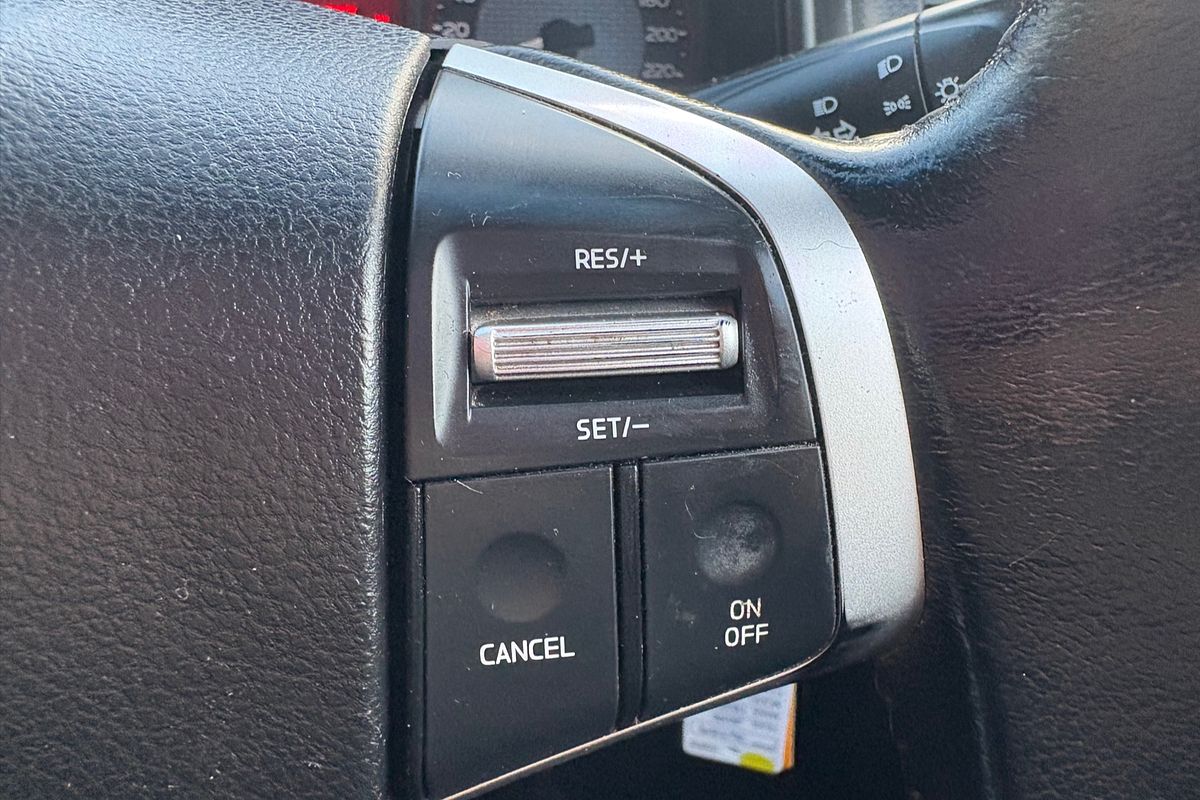 2019 Isuzu D-MAX SX High Ride Rear Wheel Drive