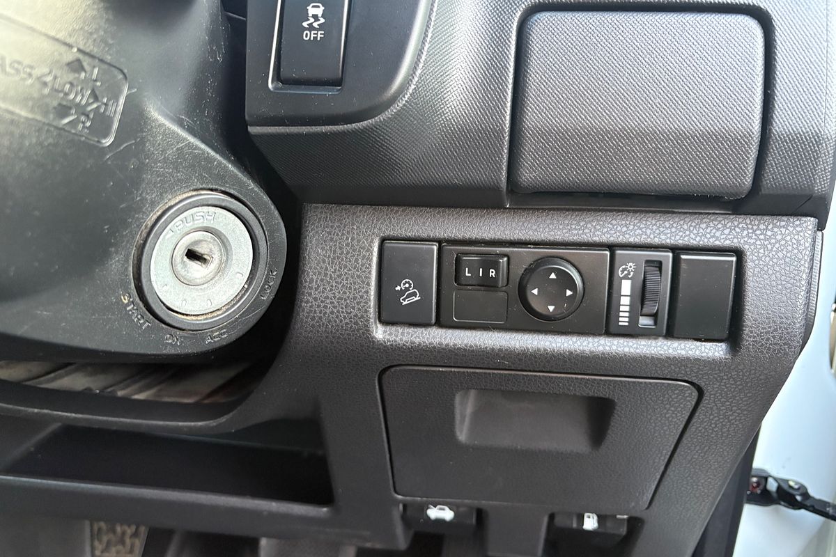 2019 Isuzu D-MAX SX High Ride Rear Wheel Drive