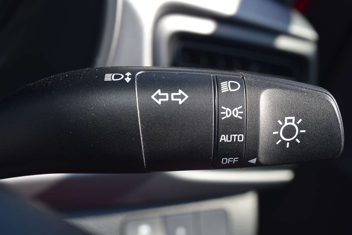 2017 Kia Rio S YB
