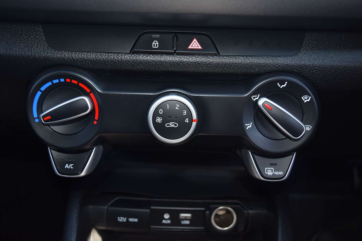 2017 Kia Rio S YB