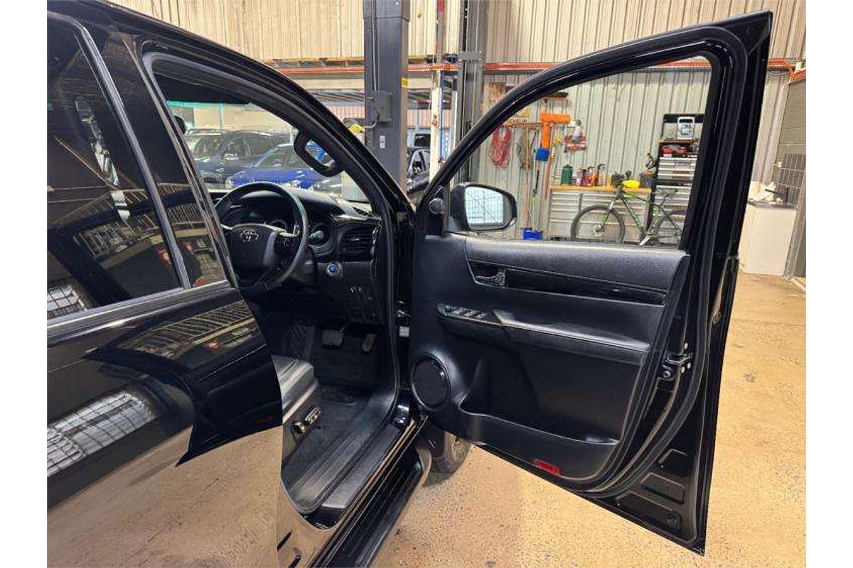2018 Toyota Hilux Rogue GUN126R 4X4