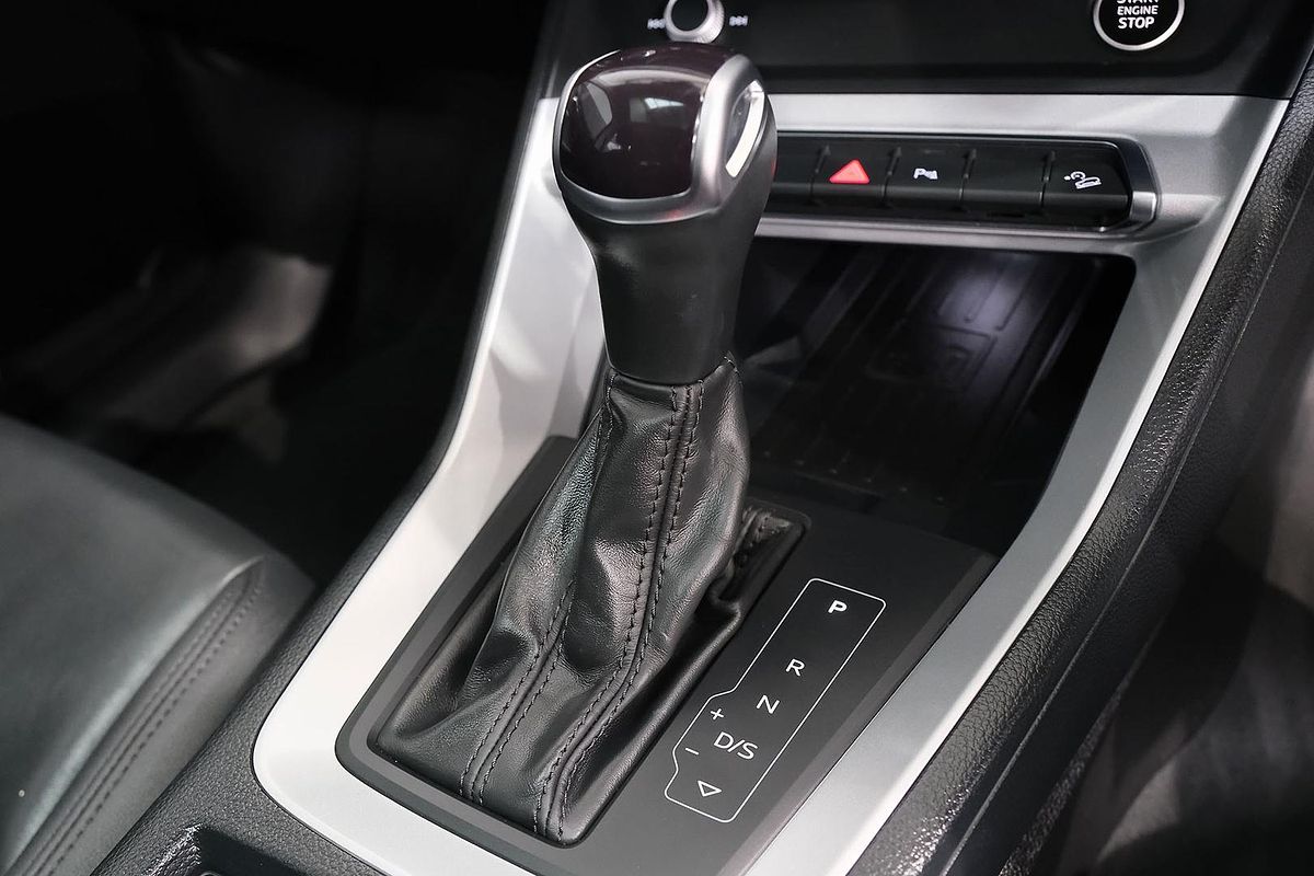 2021 Audi Q3 35 TFSI S line F3