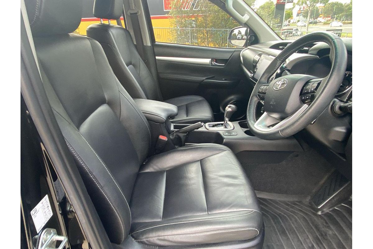 2021 Toyota Hilux SR5 GUN126R 4X4