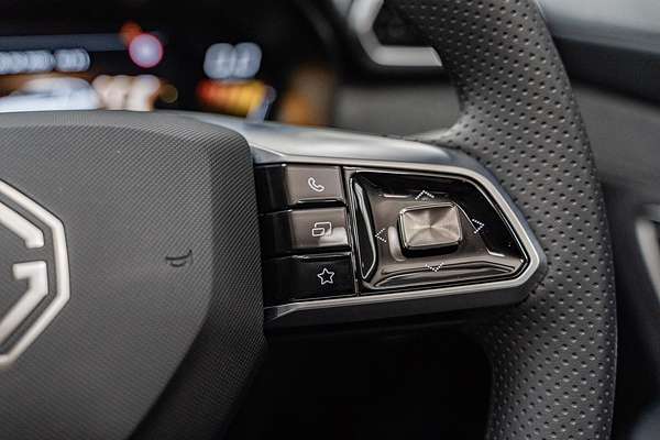 2025 MG ZS Excite Hybrid+ ZS32