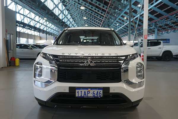 2023 Mitsubishi Outlander ES ZM