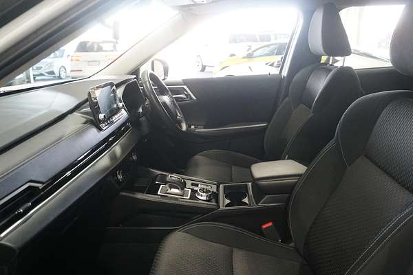 2023 Mitsubishi Outlander ES ZM