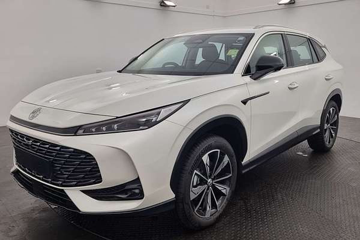 2024 MG HS Excite SAS23