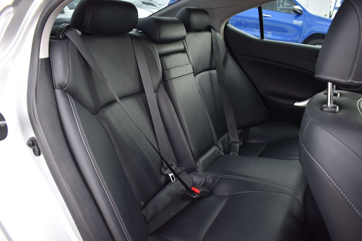 2011 Lexus IS IS250 Prestige GSE20R