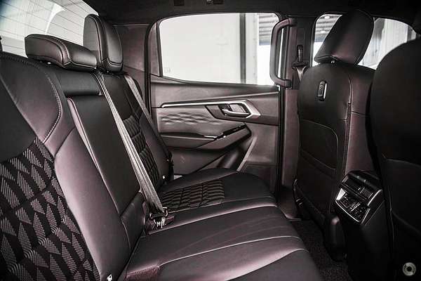 2025 Isuzu D-MAX LS-U+ 4X4