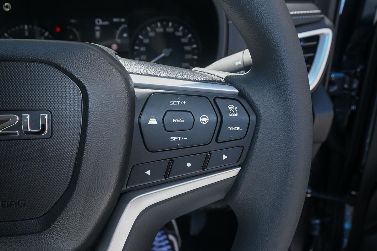 2025 Isuzu MU-X LS-M