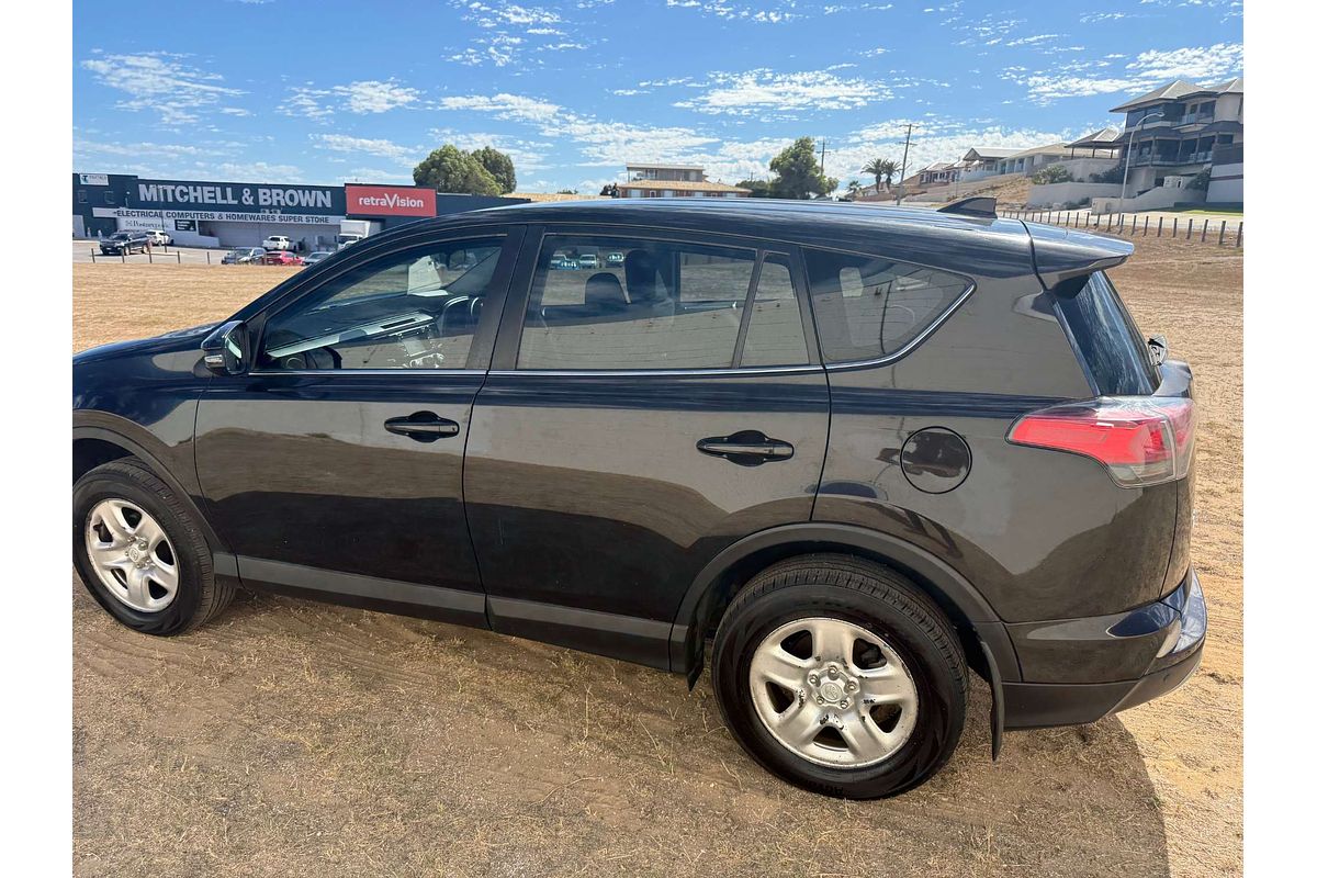 2018 Toyota RAV4 GX ZSA42R