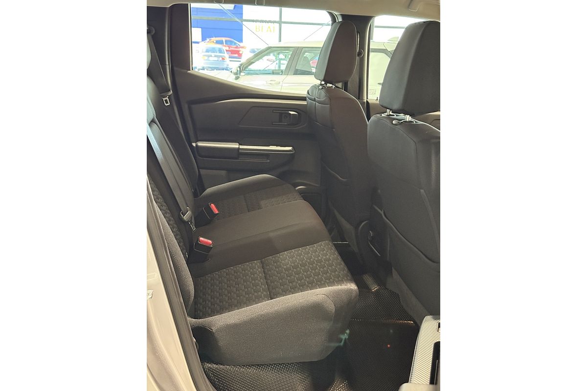 2024 Mitsubishi MV Triton GLX 2.4L D 6A/T 4X4 DC PU