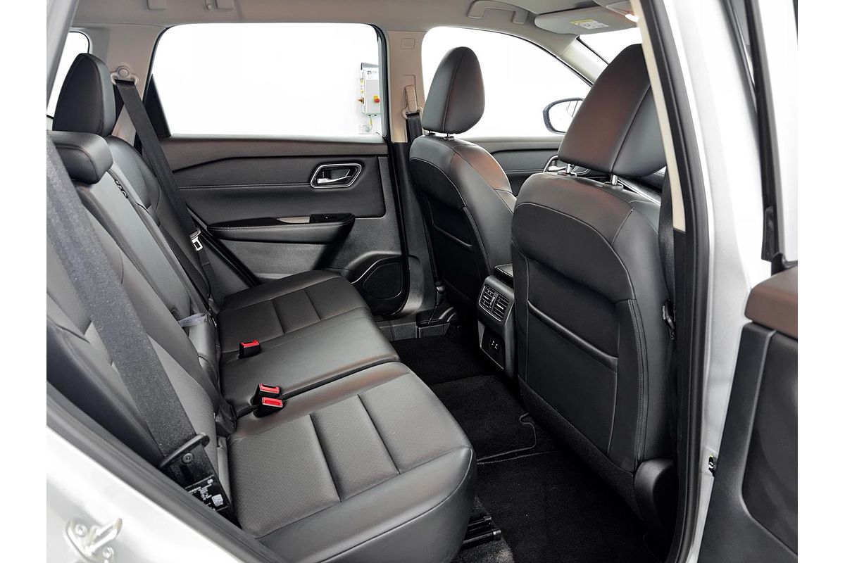 2024 Nissan X-TRAIL ST-L e-POWER T33