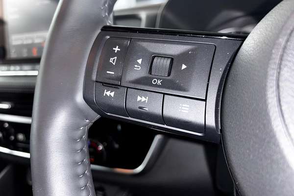 2024 Nissan X-TRAIL ST-L e-POWER T33