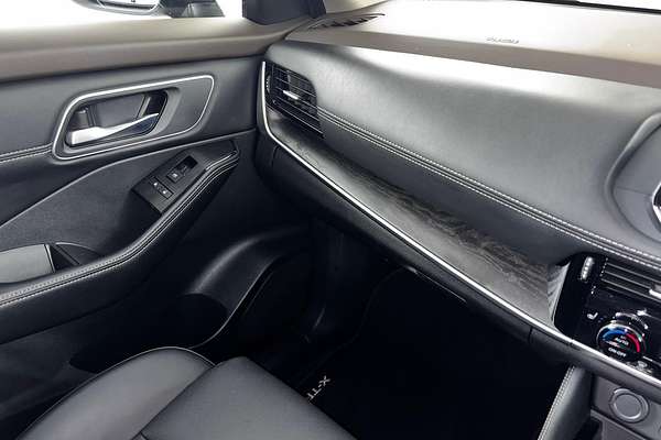 2024 Nissan X-TRAIL ST-L e-POWER T33