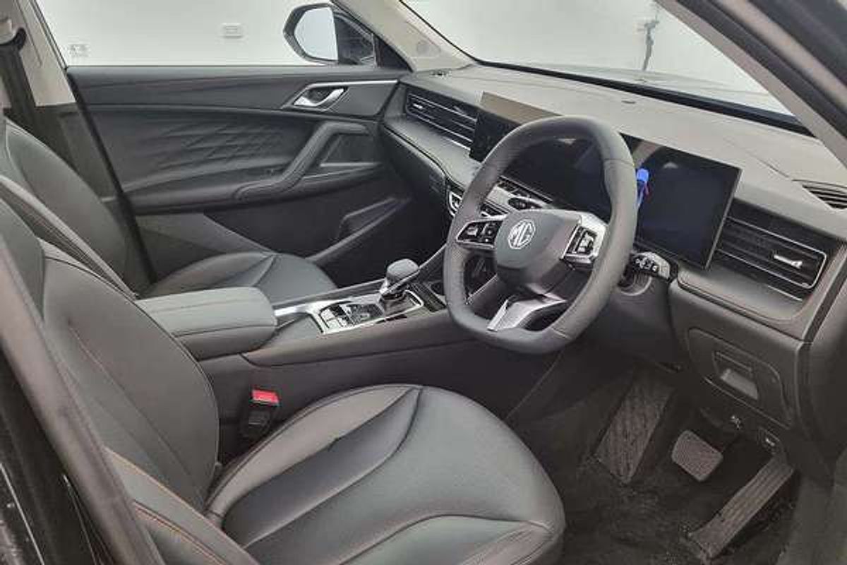 2024 MG HS Excite SAS23
