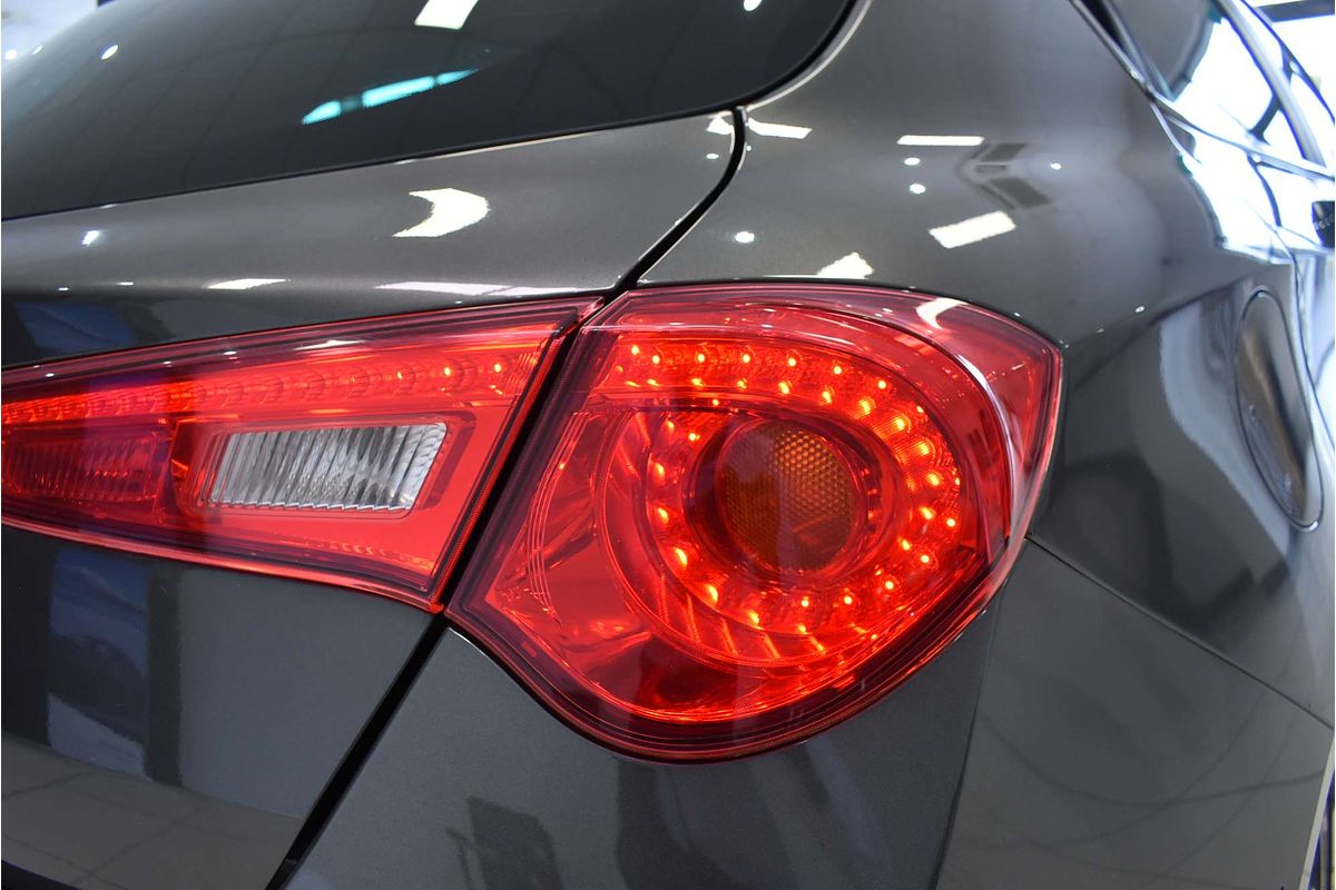 2015 Alfa Romeo Giulietta Quadrifoglio Verde Series 1