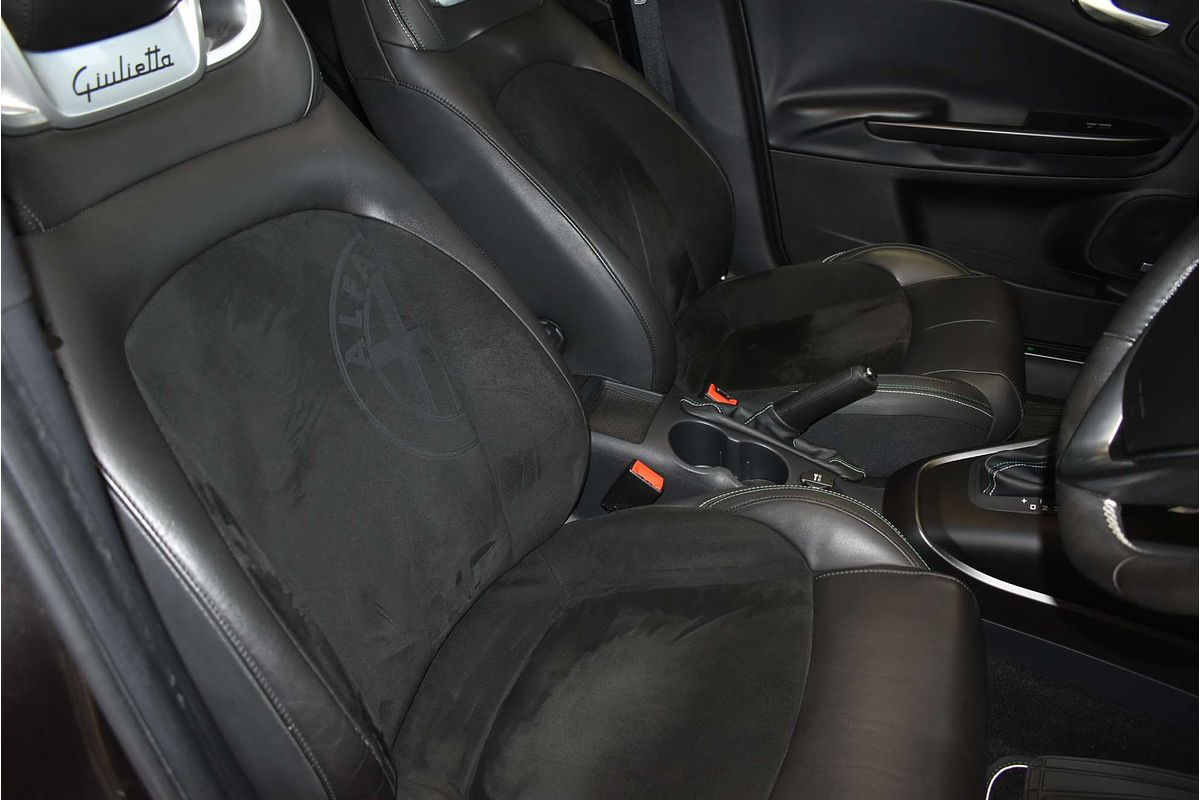 2015 Alfa Romeo Giulietta Quadrifoglio Verde Series 1