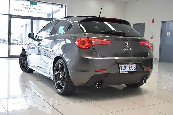 2015 Alfa Romeo Giulietta Quadrifoglio Verde Series 1