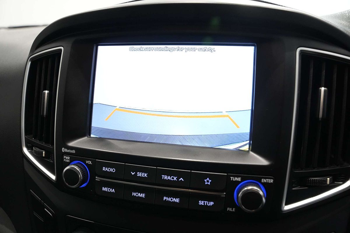 2019 Hyundai iLoad  TQ4