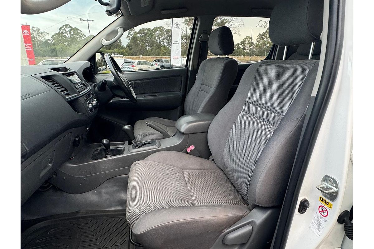2013 Toyota Hilux SR KUN26R 4X4