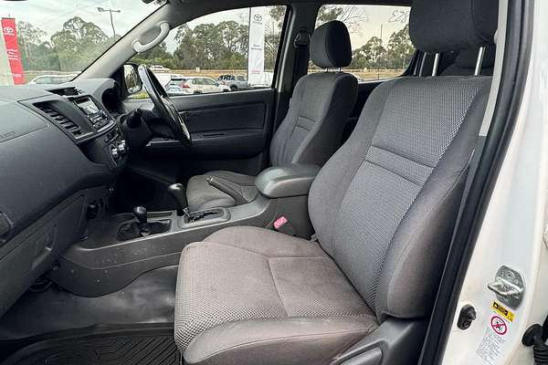 2013 Toyota Hilux SR KUN26R 4X4