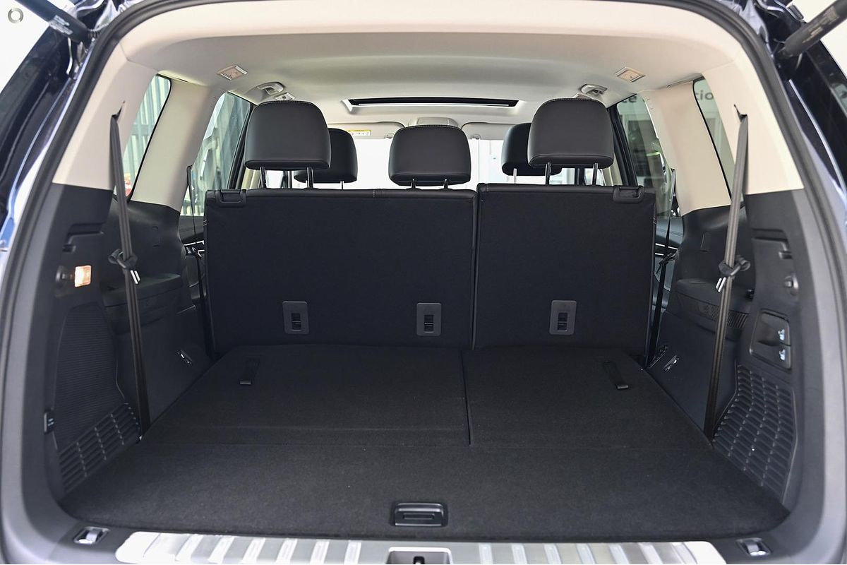2022 LDV D90 Executive SV9A