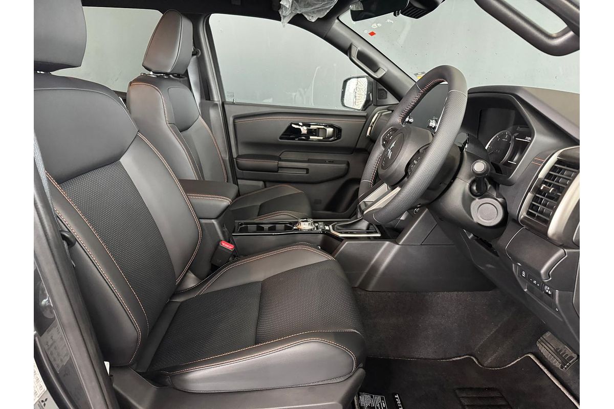 2025 Mitsubishi Triton GSR MV 4X4