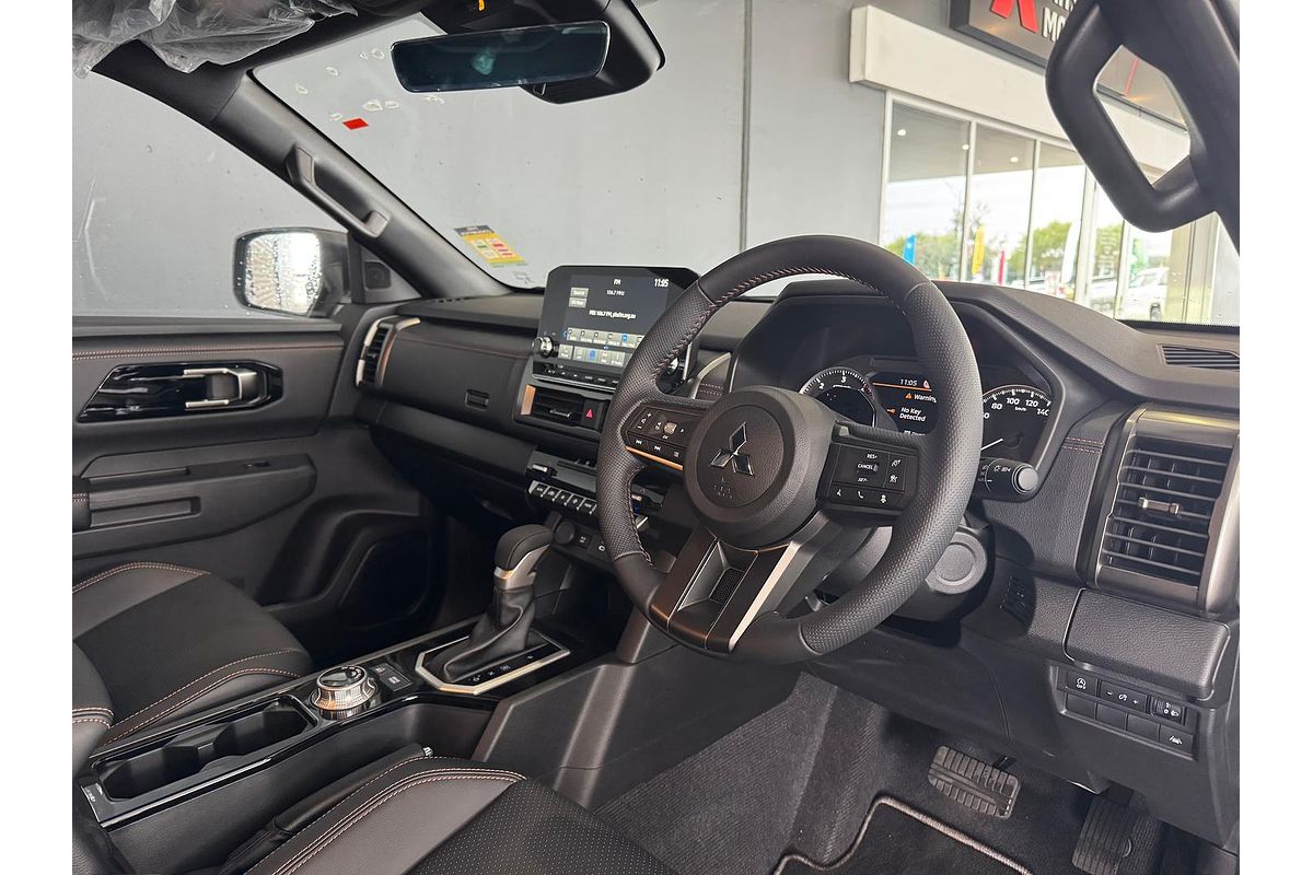 2025 Mitsubishi Triton GSR MV 4X4