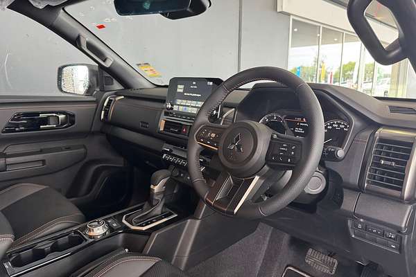 2025 Mitsubishi Triton GSR MV 4X4