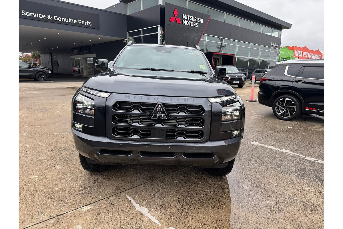 2025 Mitsubishi Triton GSR MV 4X4
