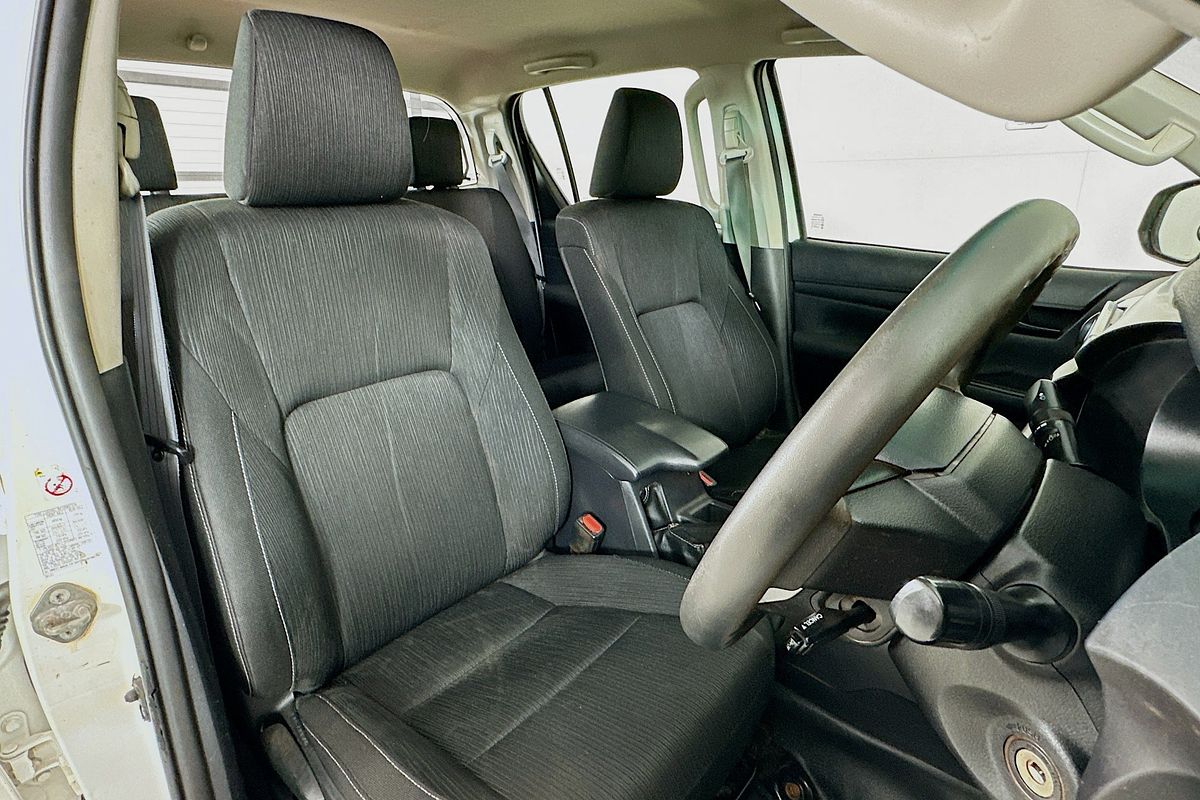 2019 Toyota HILUX SR (4x4) GUN126R MY19 4X4